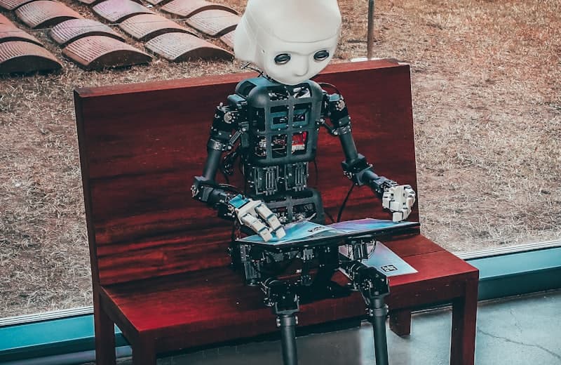 Generative AI vs Agentic AI: What's the Difference?